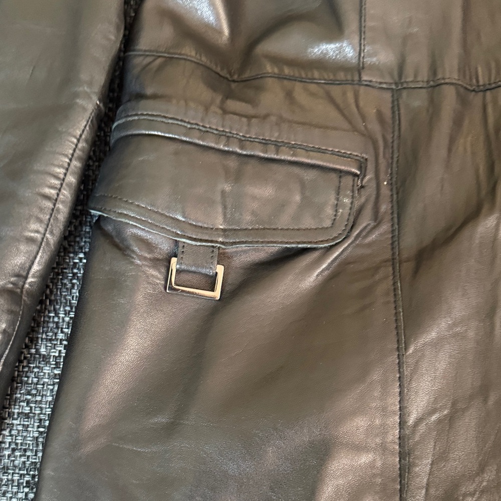 Women’s Black Leather Zip-Up coat with Ribbed Collar. Knee length - Picture 4 of 14